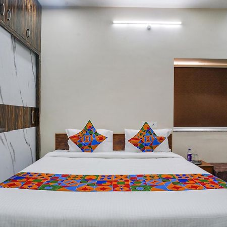 Fabhotel Perams Grand Inn - Hitech City Hyderabad Esterno foto