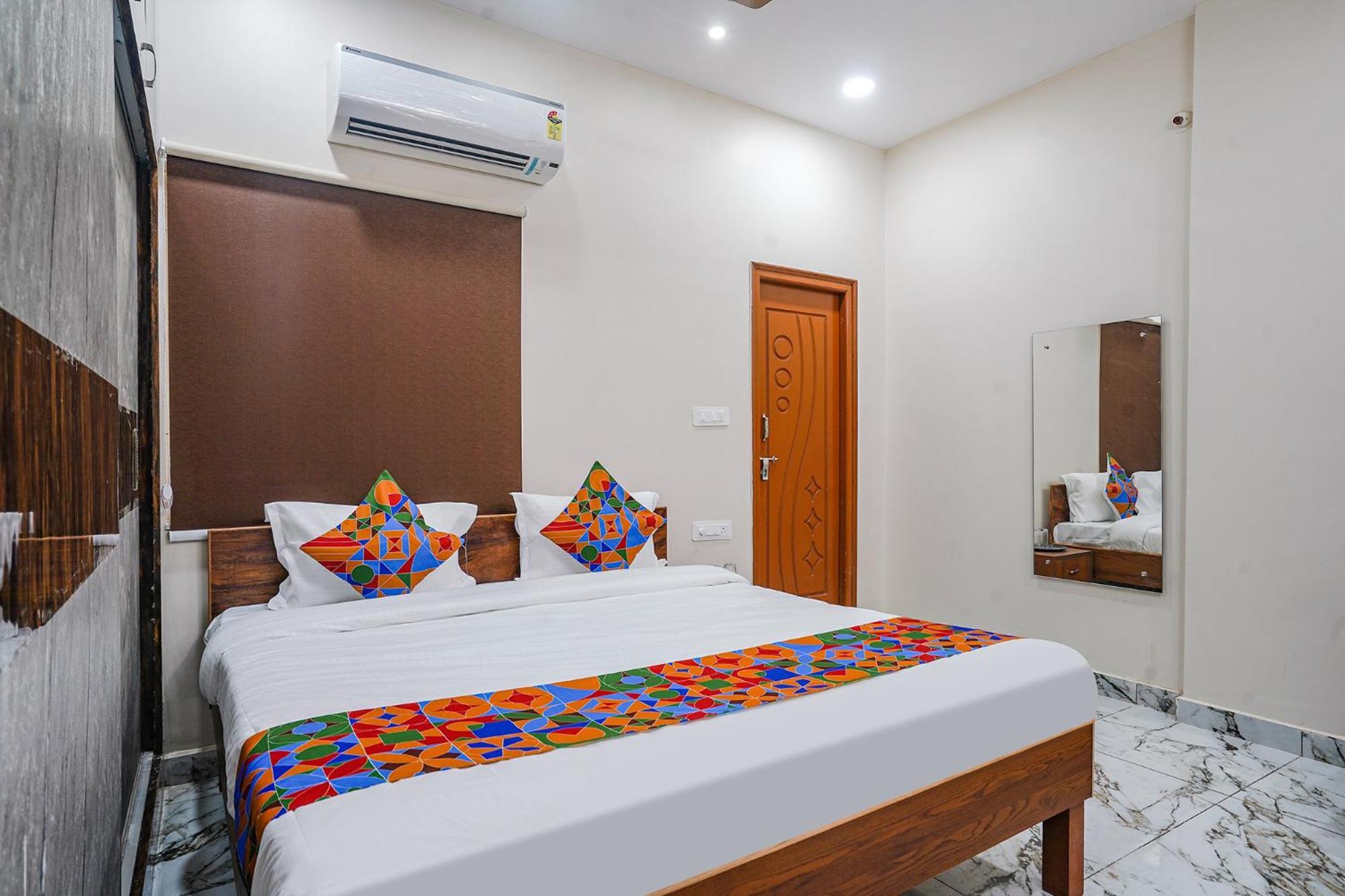 Fabhotel Perams Grand Inn - Hitech City Hyderabad Esterno foto