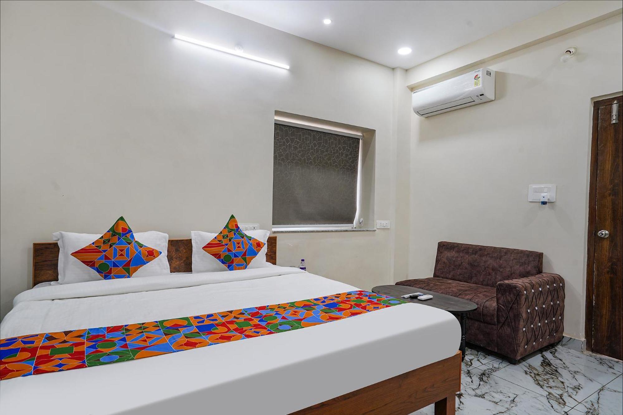 Fabhotel Perams Grand Inn - Hitech City Hyderabad Esterno foto